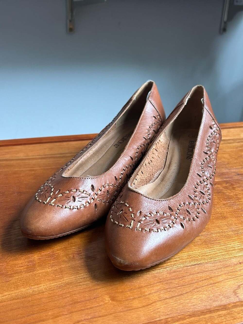 Revelations Wedge Heels Size 11 Brown Leather Cutout